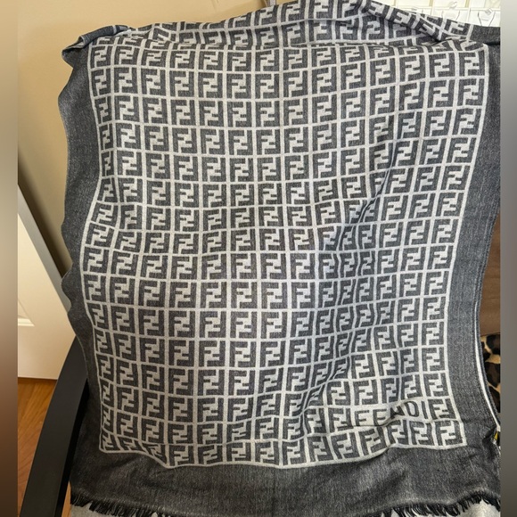 Huge FENDI Cashmere Scarf - Picture 1 of 7
